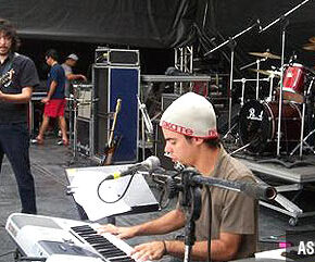 Quatro bandas pernambucanas entre as mais votadas do Bis Pro Rock 2