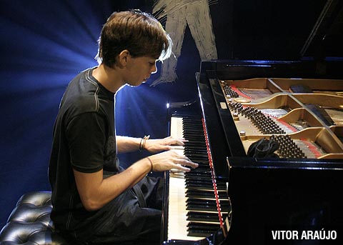 Vitor Araújo 01