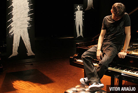 Vitor Araújo ganha prêmio da APCA vitoraraujo_02