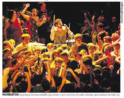 Ainda sobre o show do Little Joy littlejoy28-1