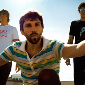 Moptop: “Rock e Luz”