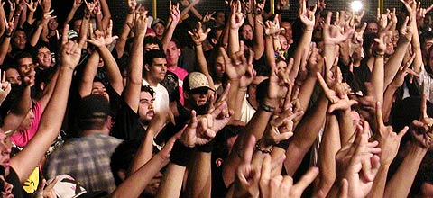 Metauuuuuuuuuuuuuuuuuuuuu! (isso foi no show do Korzus) Metauuuuuuuuuuuuuuuuuuuuu! (isso foi no show do Korzus)