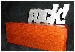 troféu do Prêmio RECIFEROCK